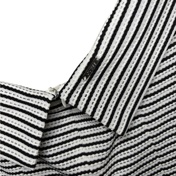 Guess Black and White Striped Mini Dress - L NWT - Picture 7 of 8